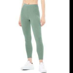 NWT Alo Yoga Blissful 7/8 Legging Soft Seagrass